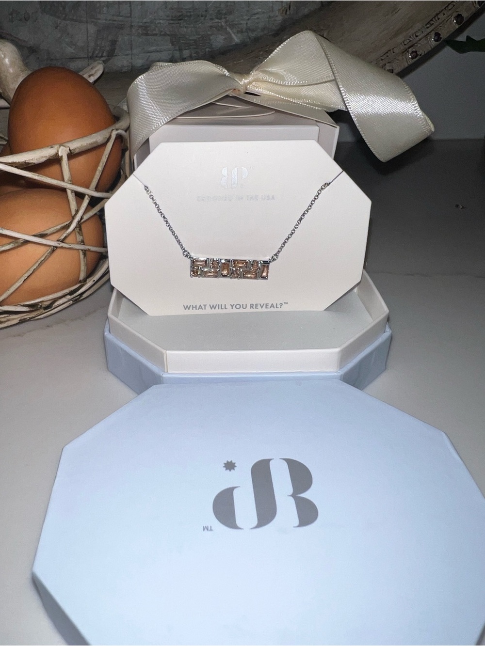Bar Pendant Necklace with Champagne Stones - BOMB PARTY